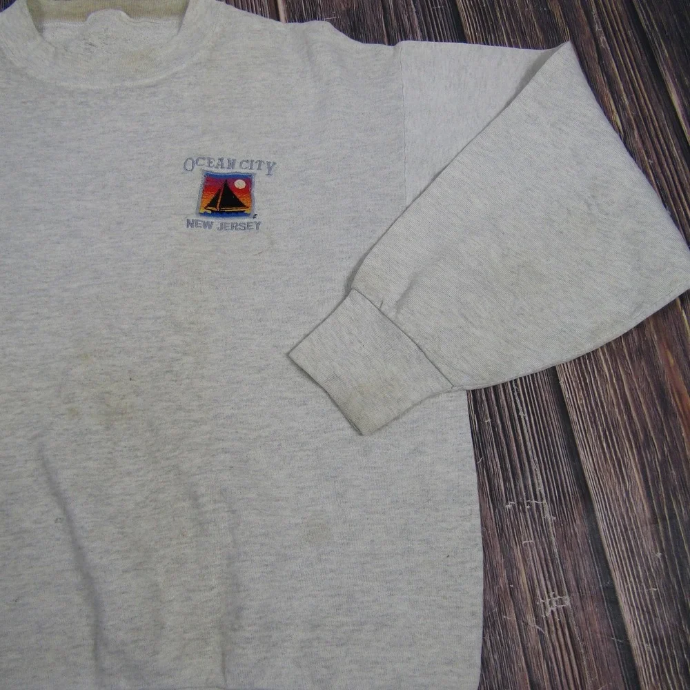Vintage Ocean City New Jersey Sweater Mens‎ Large Sailboat Crewneck Distressed